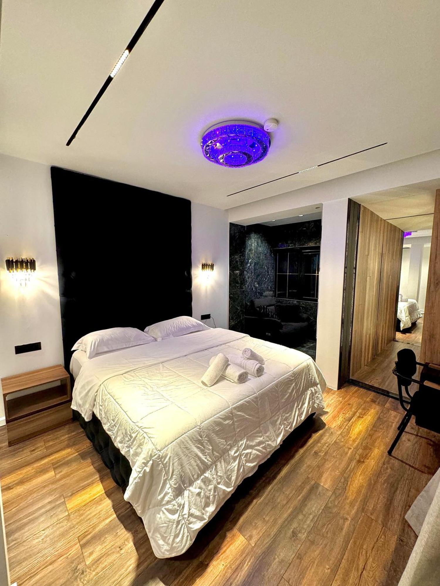 Boutique Hotel Empire Of Martin Gjirokaster Bagian luar foto