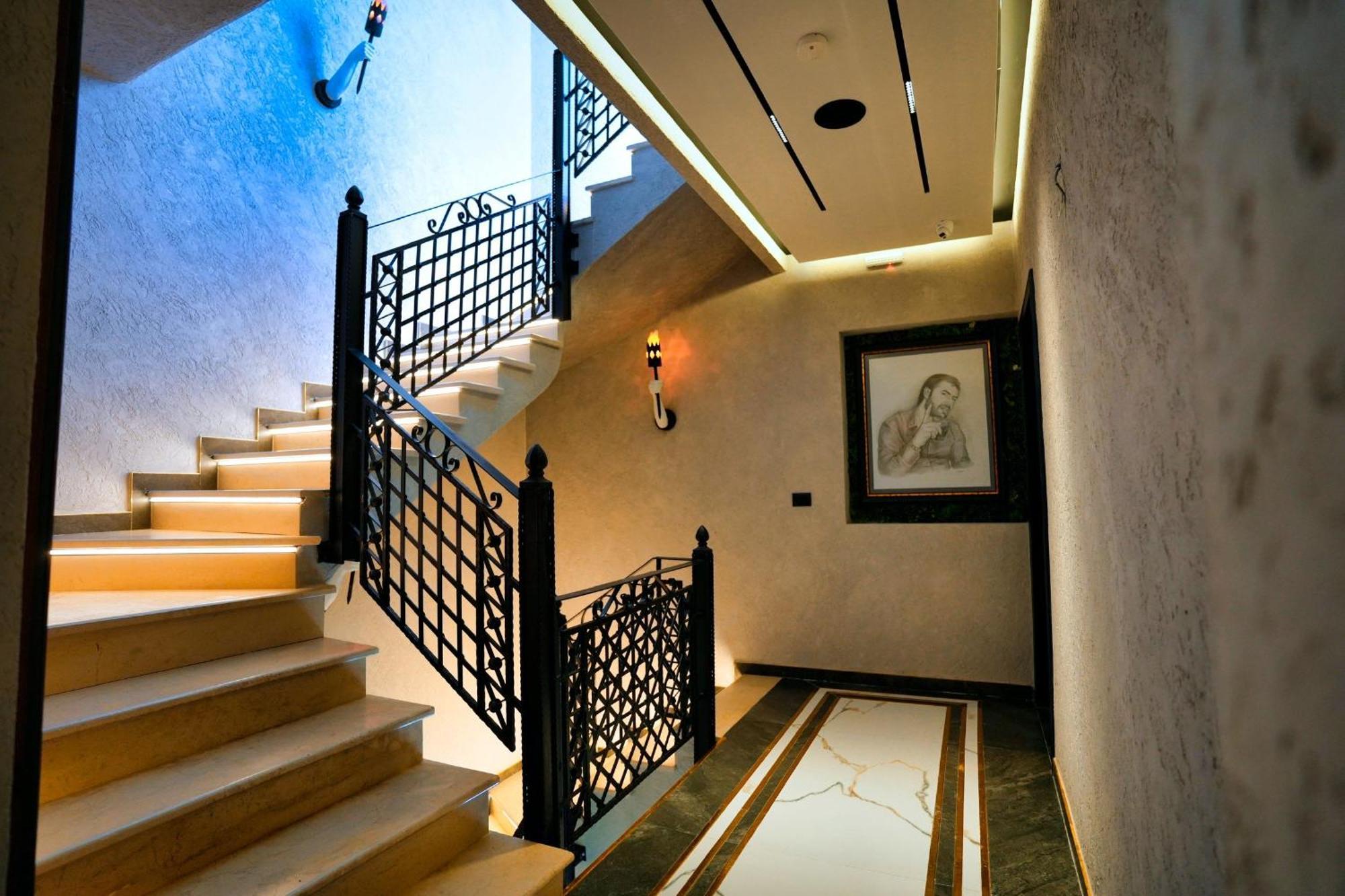 Boutique Hotel Empire Of Martin Gjirokaster Bagian luar foto